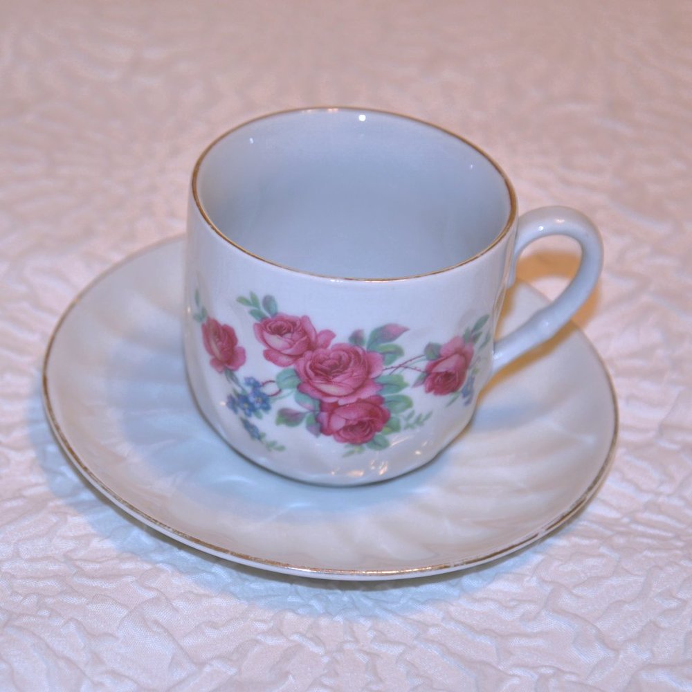4/$20 Made in Germany Vintage Rose Pattern Tea Cup and Saucer